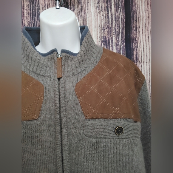 Men's Duluth trading Gray and Brown Sweater - Picture 4 of 5